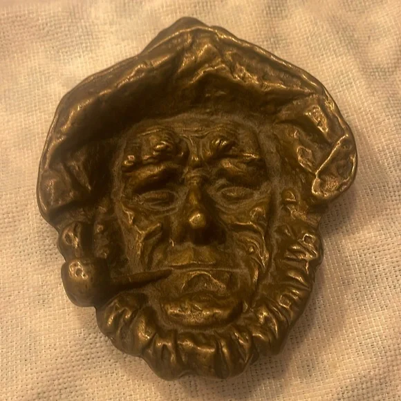 Keeler 67 Old Man ash tray. - Picture 1 of 3